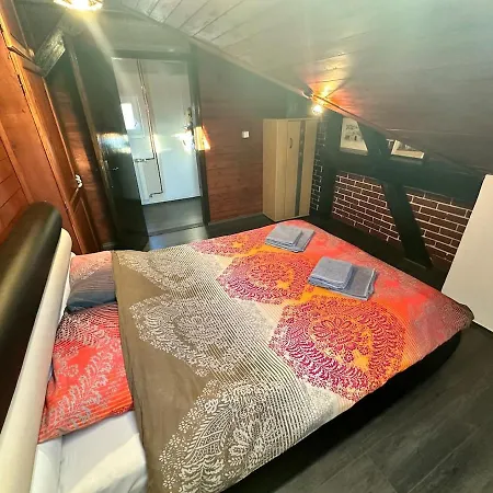 Sky Rooftop 100 Sqm Big Apartment *